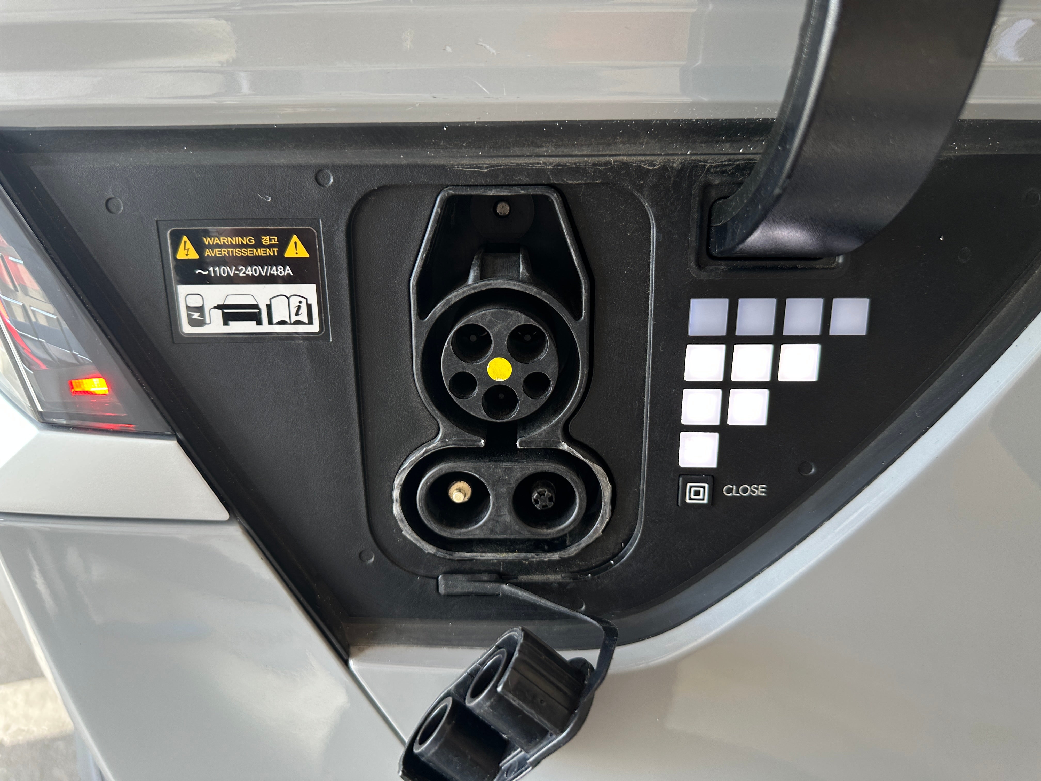 Used 2024 Hyundai IONIQ 5 SEL with VIN KM8KN4DE5RU279129 for sale in Oak Creek, WI