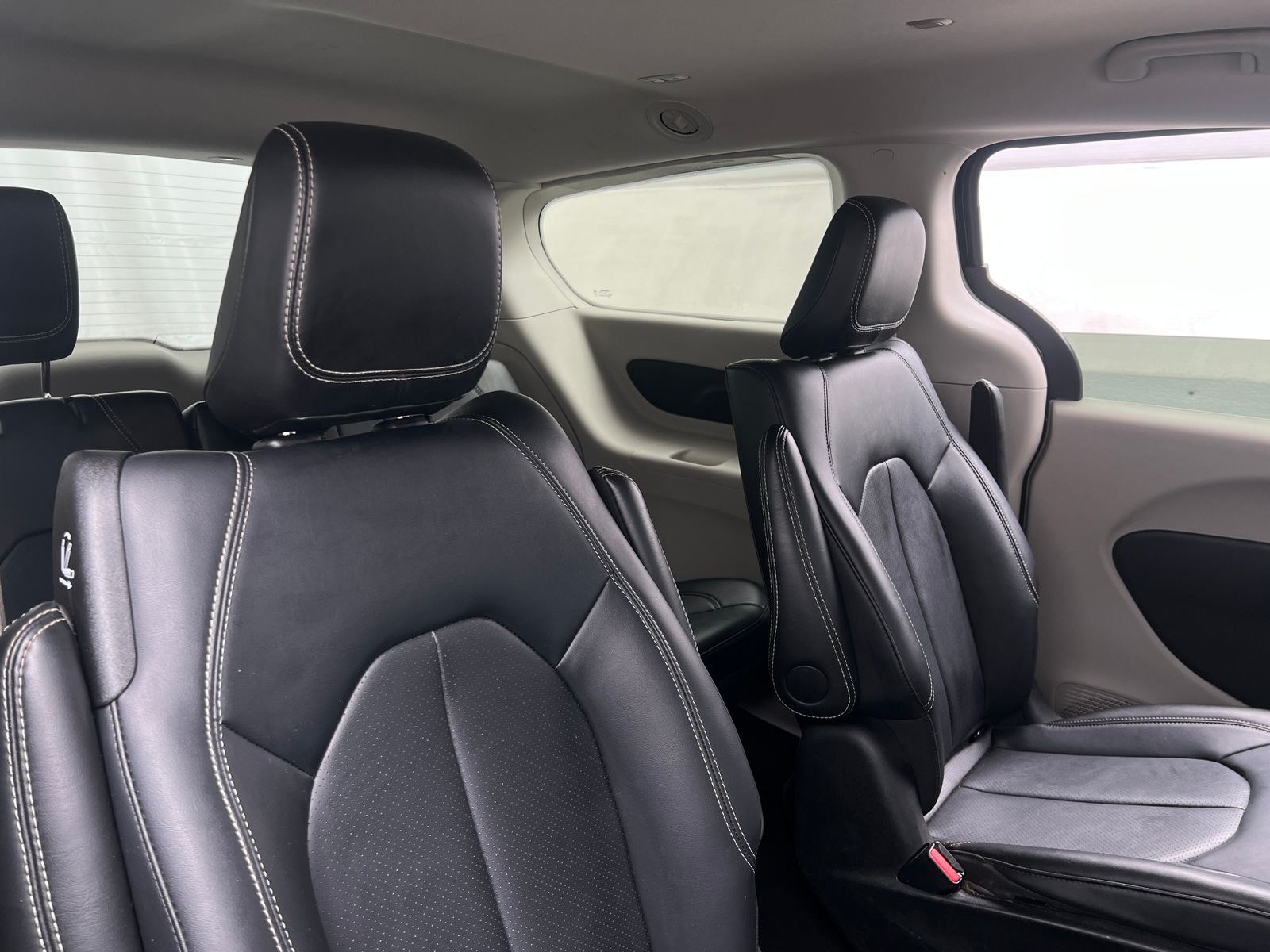 Thumbnail: 2024 Chrysler Pacifica - 5