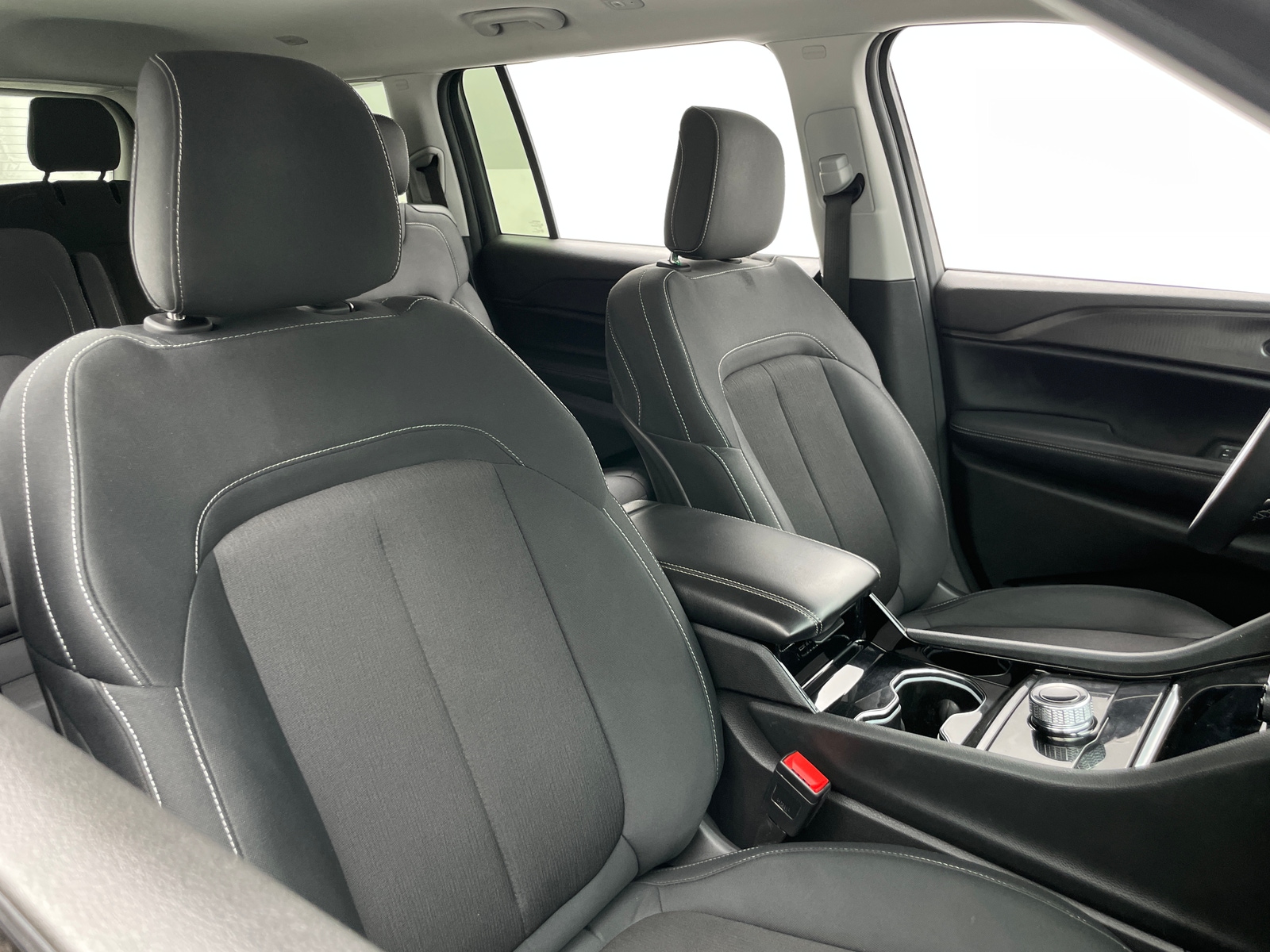 Thumbnail: 2023 Jeep Grand Cherokee L - 2