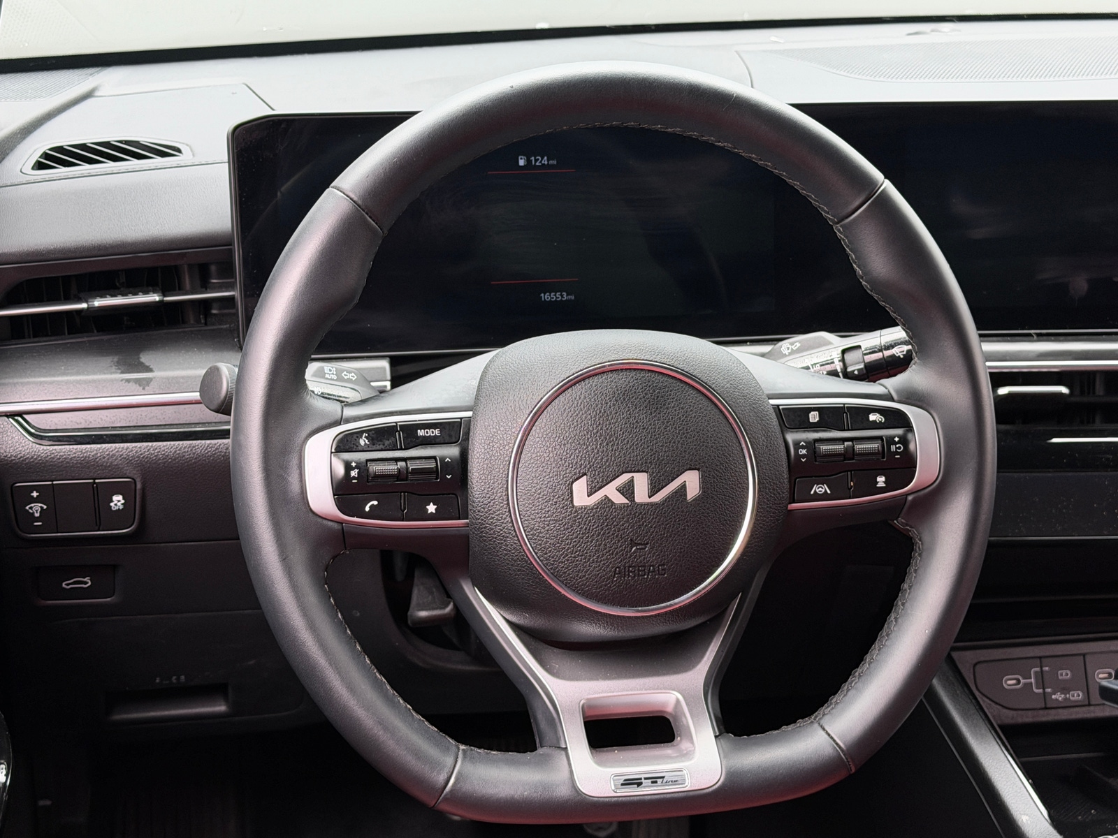 Thumbnail: 2025 Kia K5 - 5