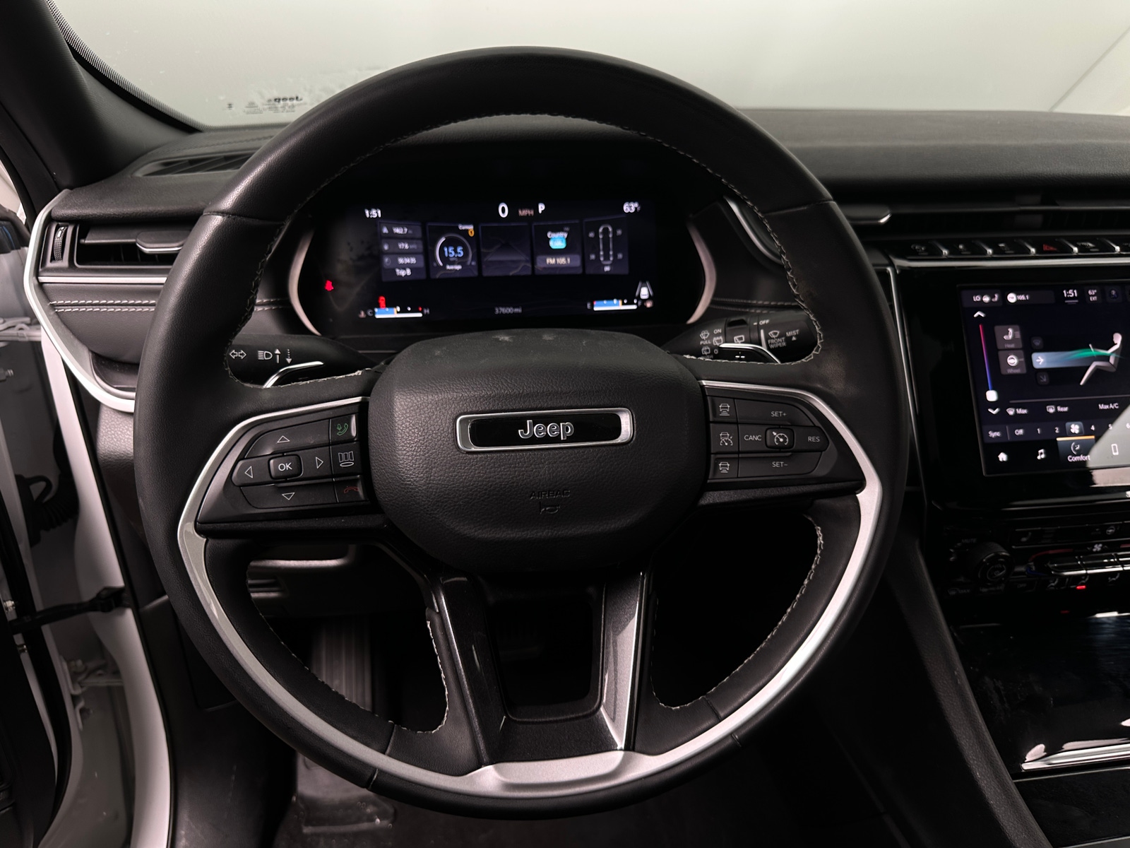 Thumbnail: 2023 Jeep Grand Cherokee - 4