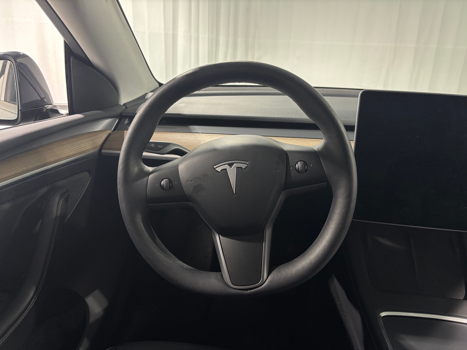 Thumbnail: 2023 Tesla Model Y - 4