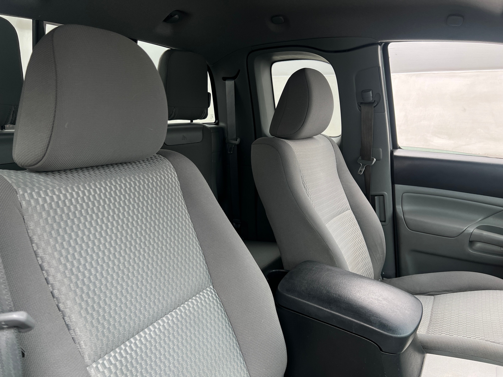 Thumbnail: 2014 Toyota Tacoma - 2