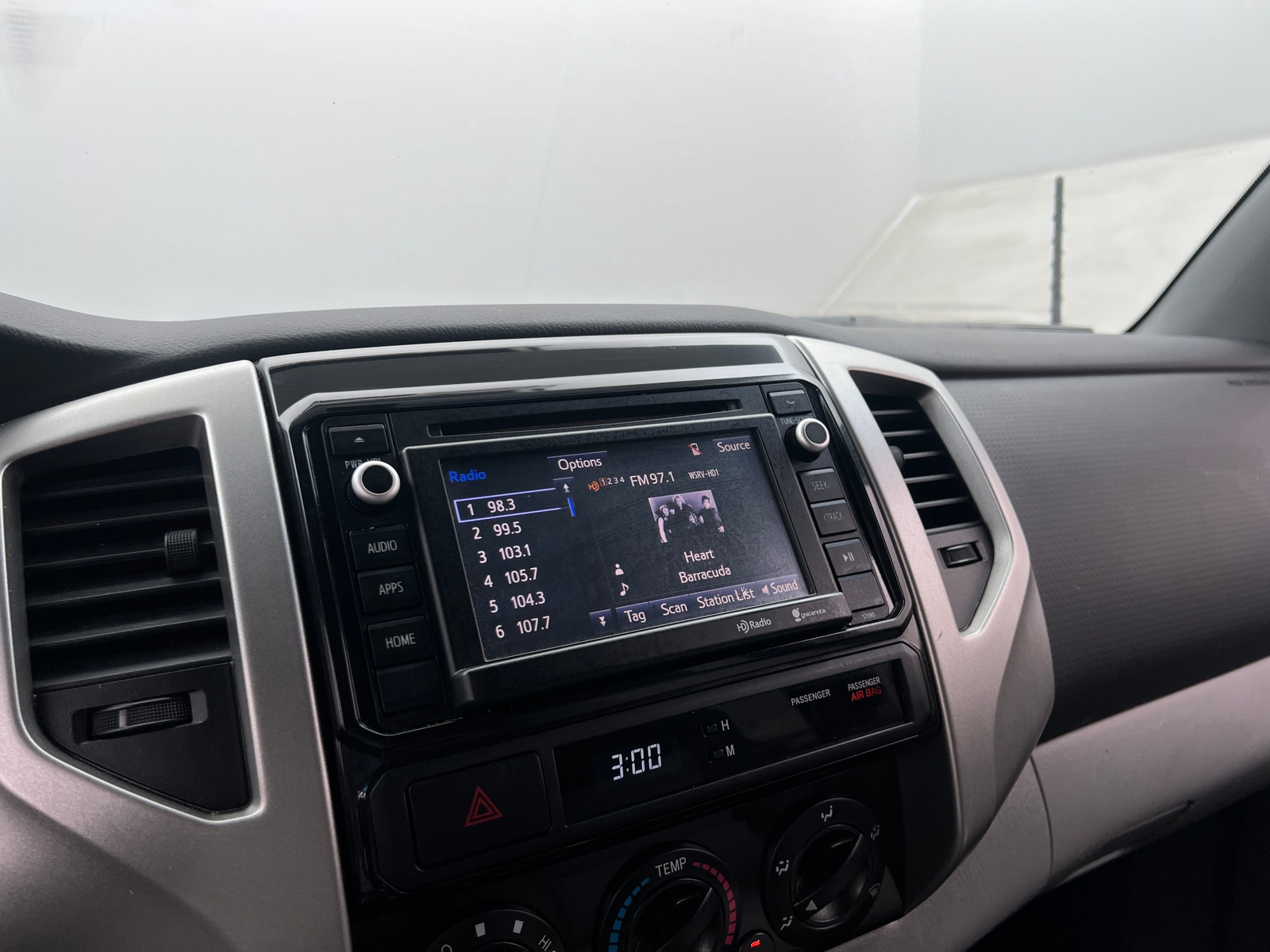 Thumbnail: 2014 Toyota Tacoma - 4