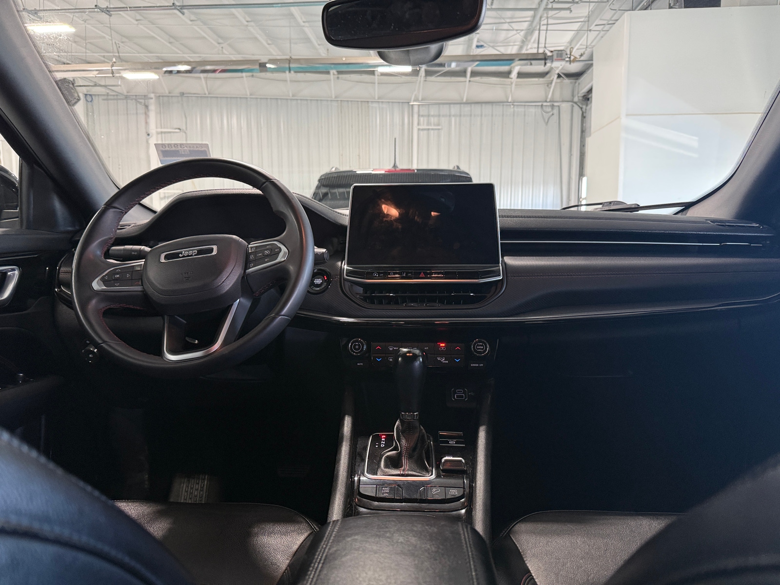 Thumbnail: 2023 Jeep Compass - 3