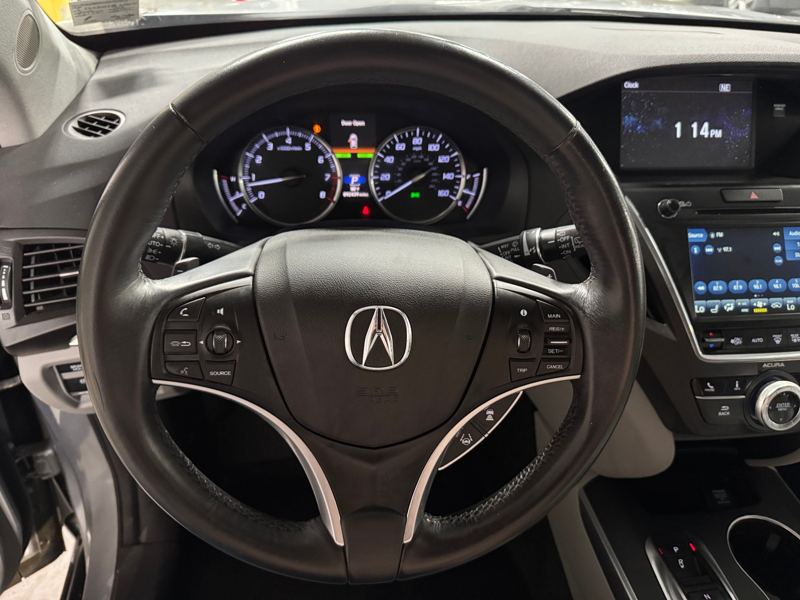 Thumbnail: 2018 Acura MDX - 4