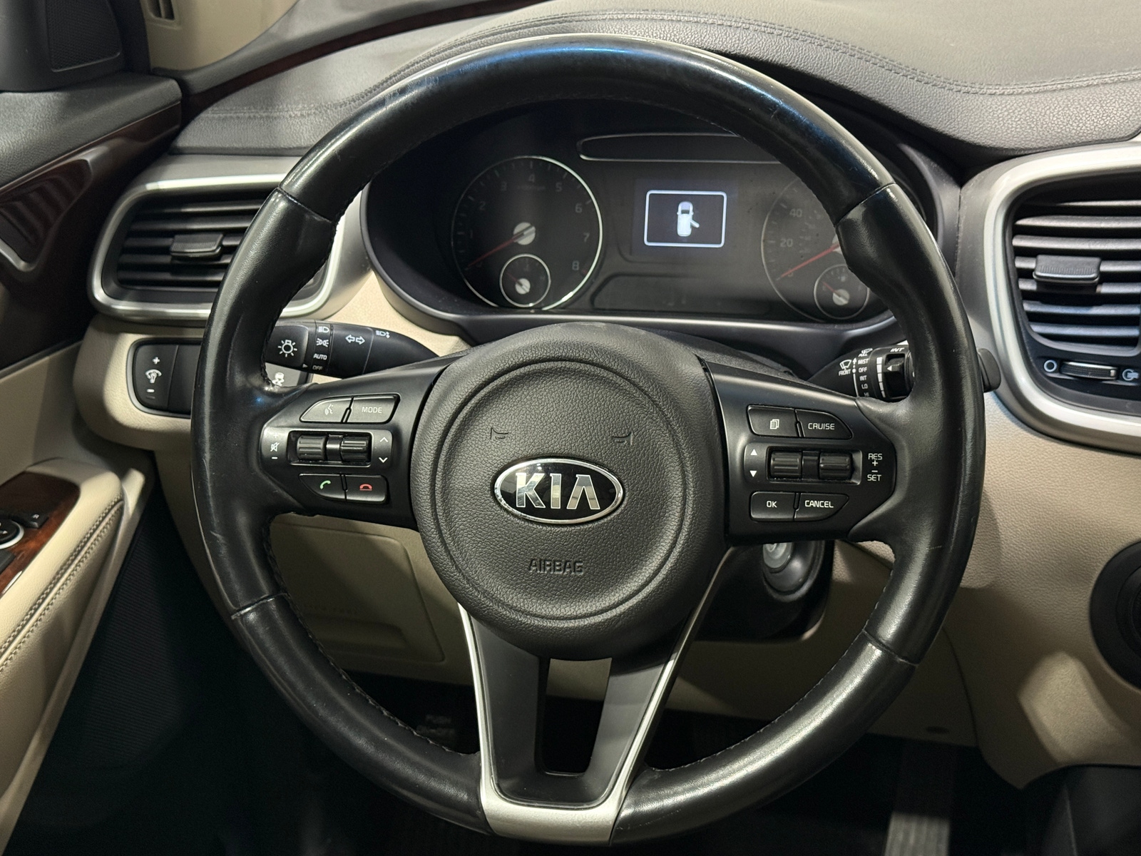 Thumbnail: 2018 Kia Sorento - 5