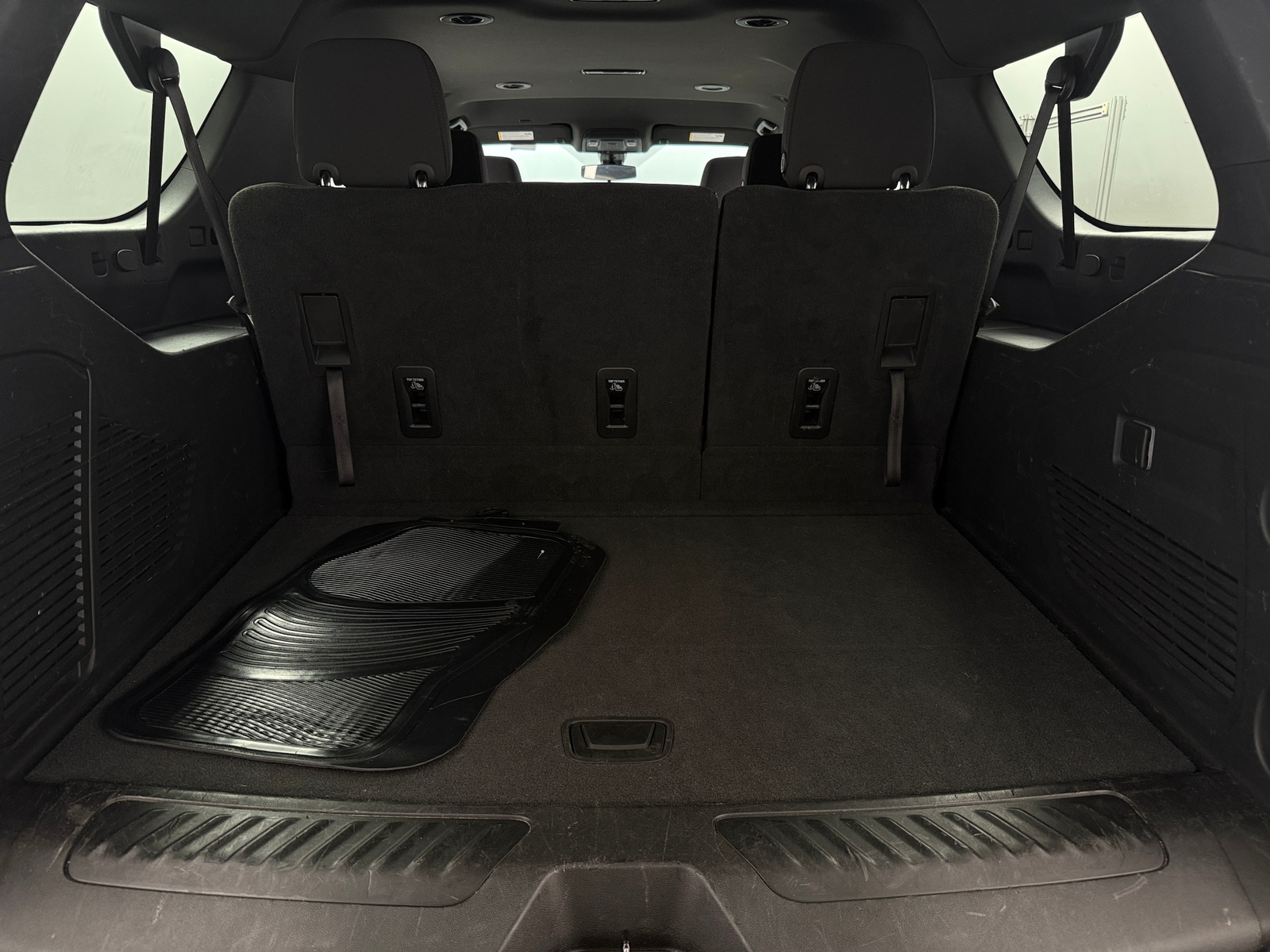Thumbnail: 2022 Chevrolet Suburban - 7