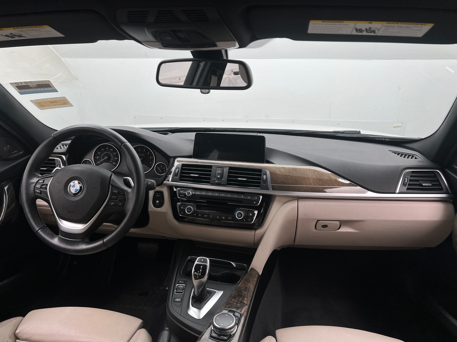 Thumbnail: 2016 BMW 3 Series - 2