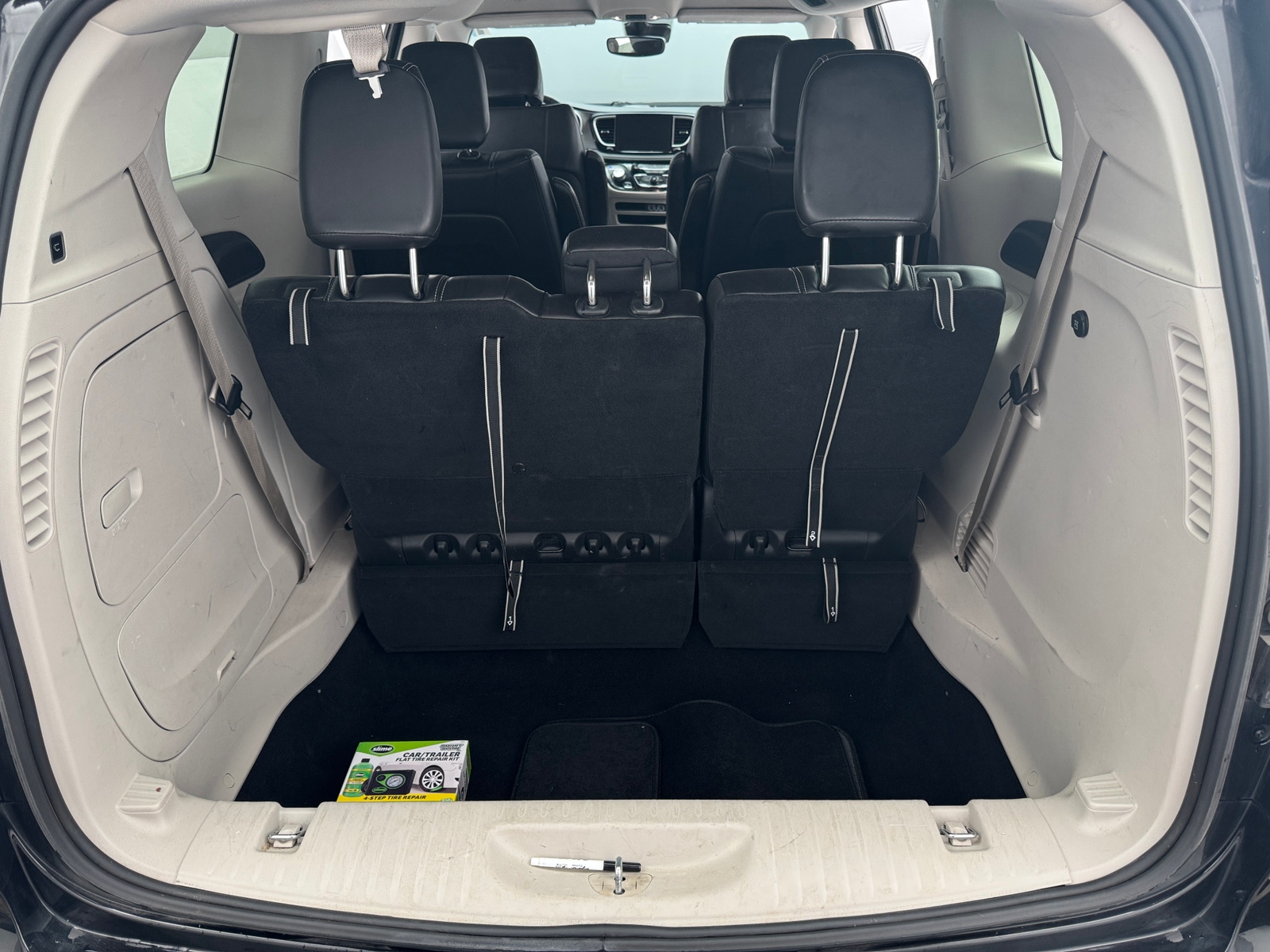 Thumbnail: 2024 Chrysler Pacifica - 6