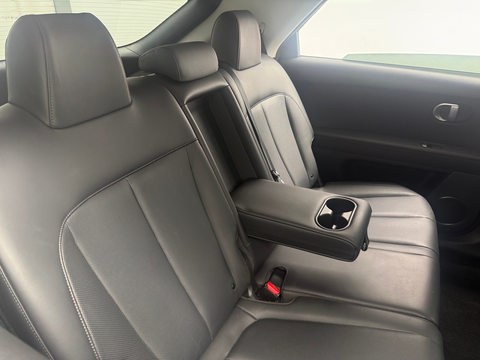 Thumbnail: 2023 Hyundai Ioniq 5 - 5