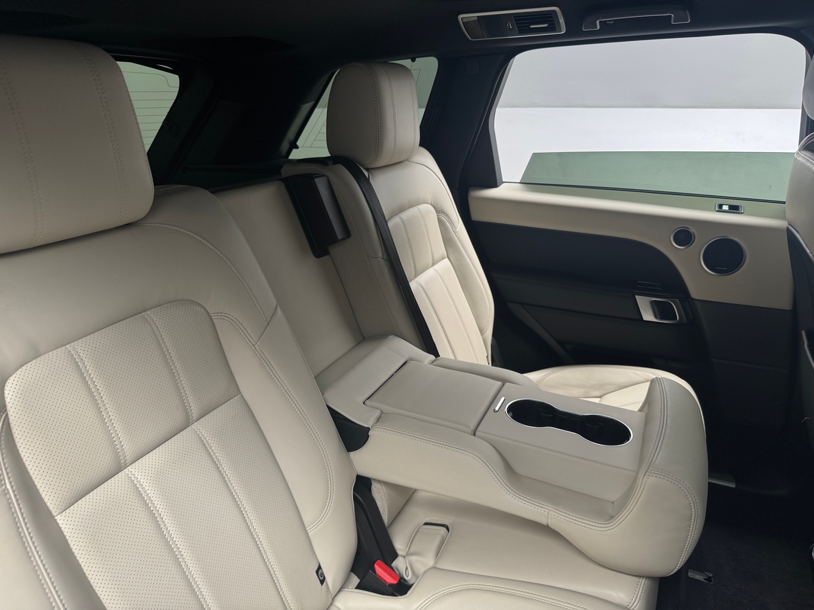 Thumbnail: 2020 Land Rover Range Rover Sport - 5