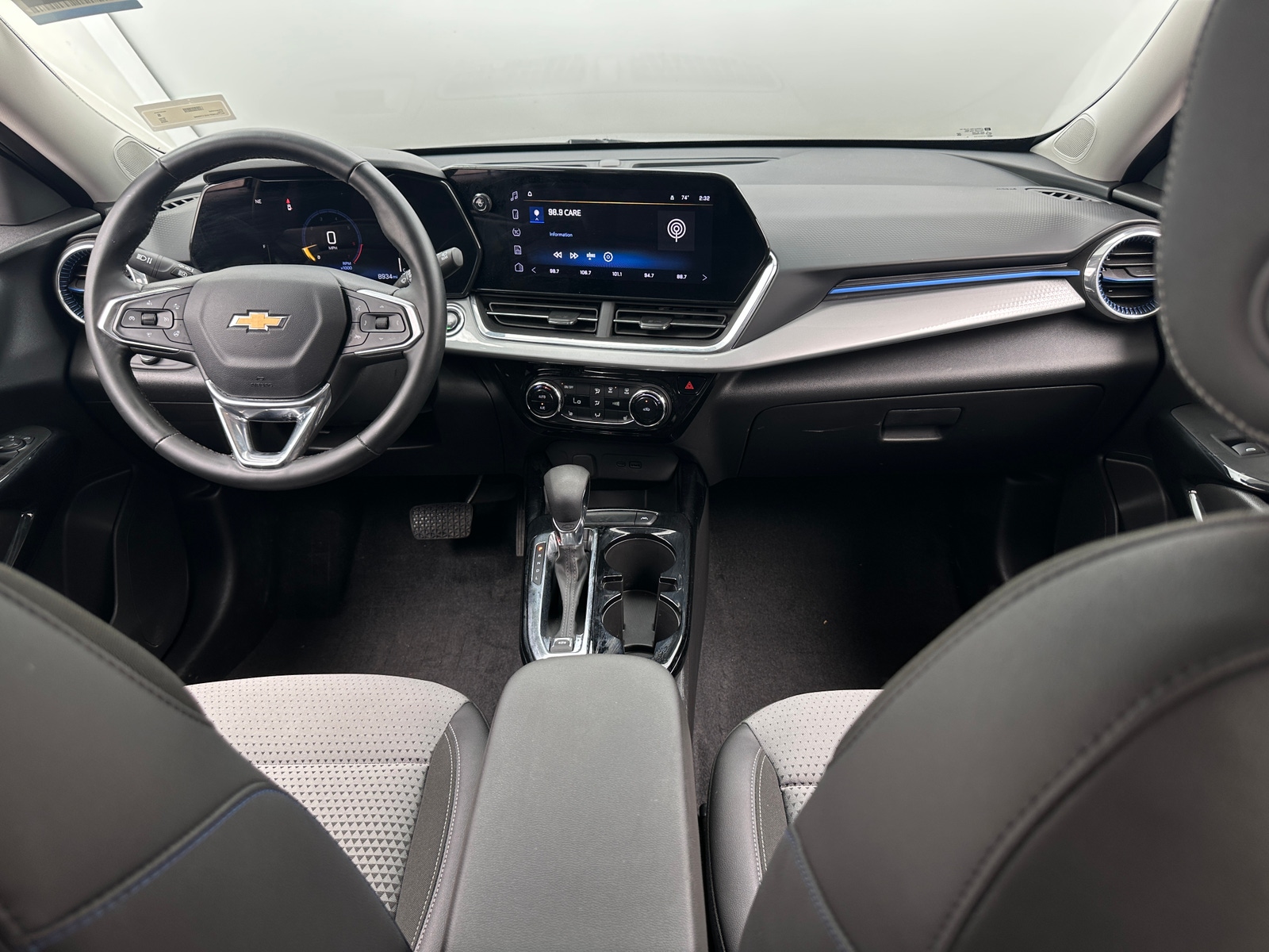 Thumbnail: 2025 Chevrolet Trax - 3