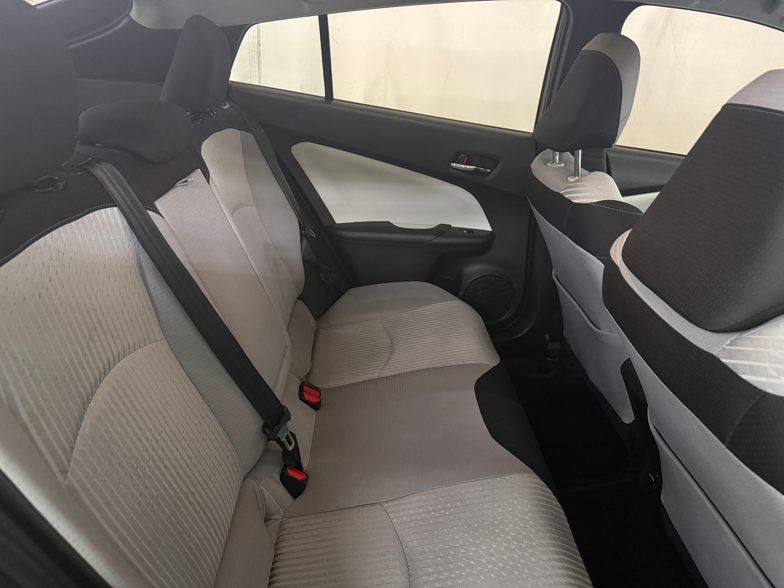 Thumbnail: 2017 Toyota Prius - 6