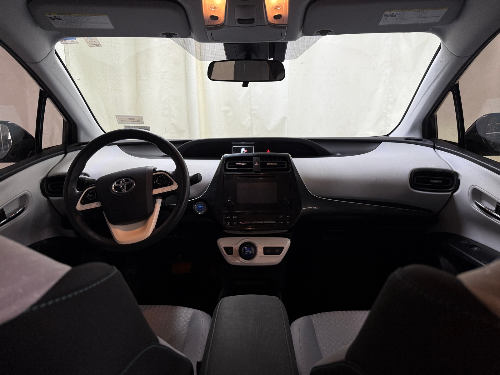 Thumbnail: 2017 Toyota Prius - 3