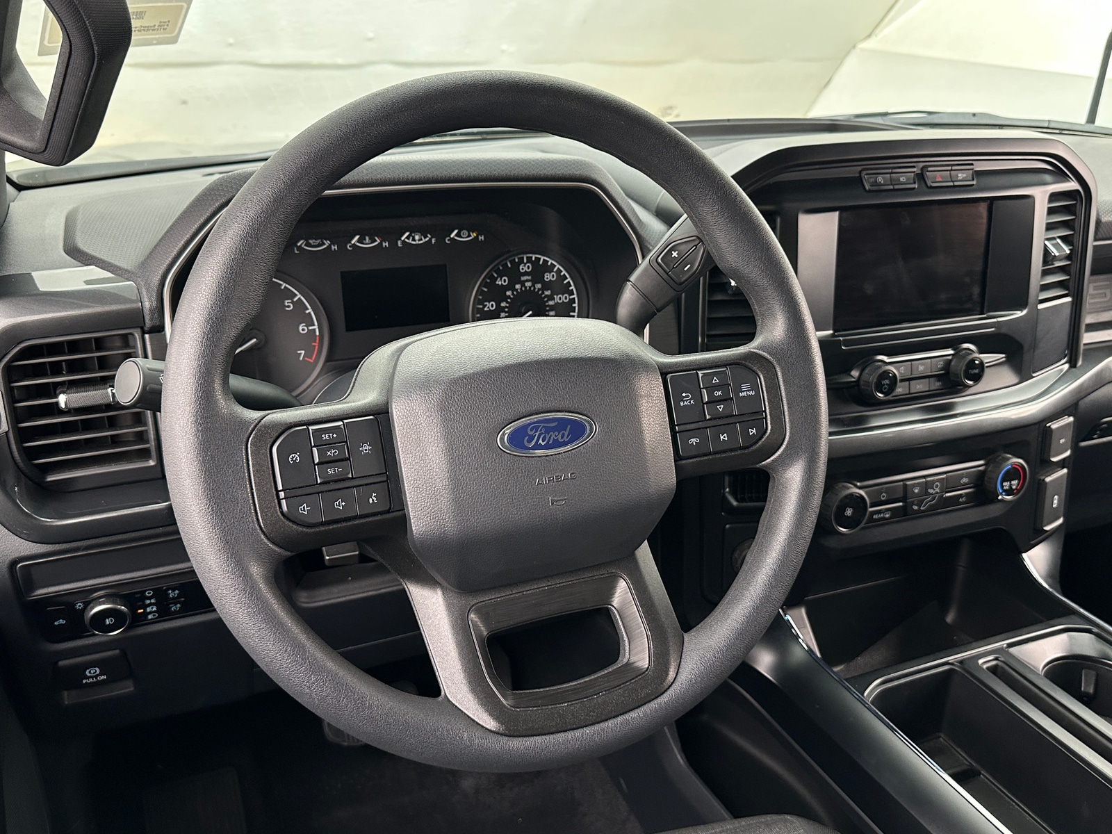 Thumbnail: 2023 Ford Econoline - 5