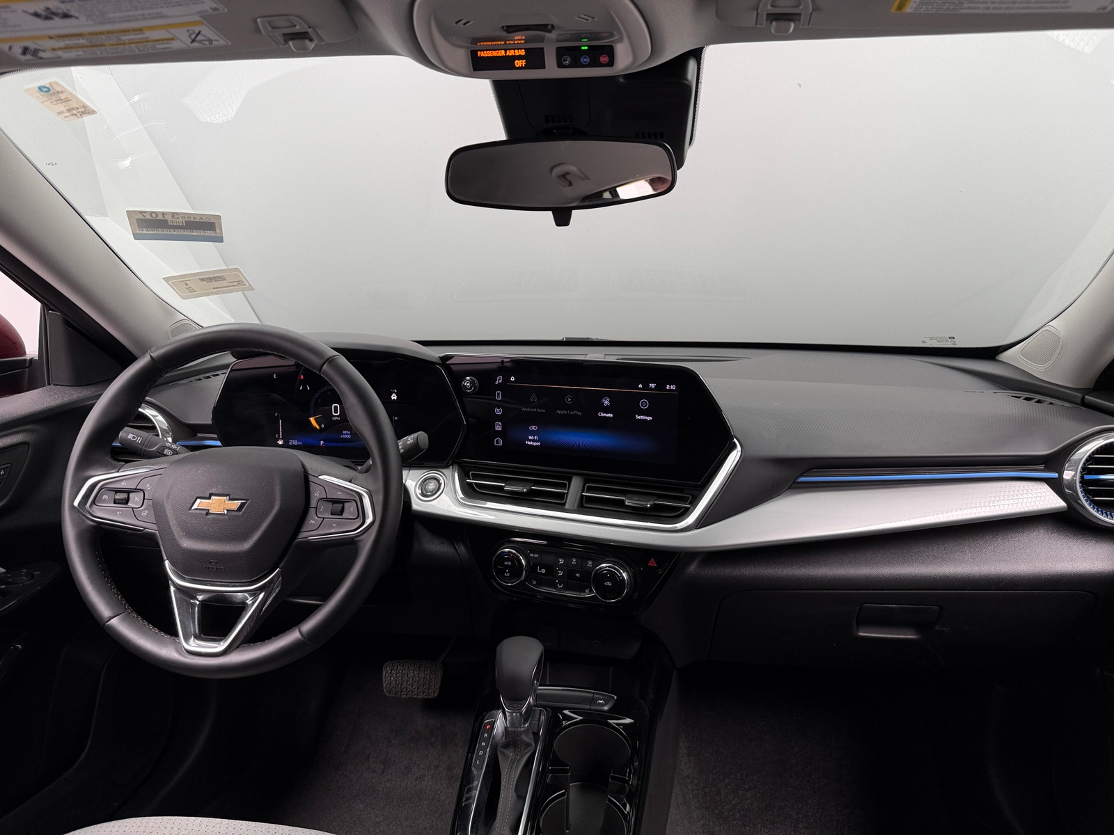 Thumbnail: 2025 Chevrolet Trax - 3