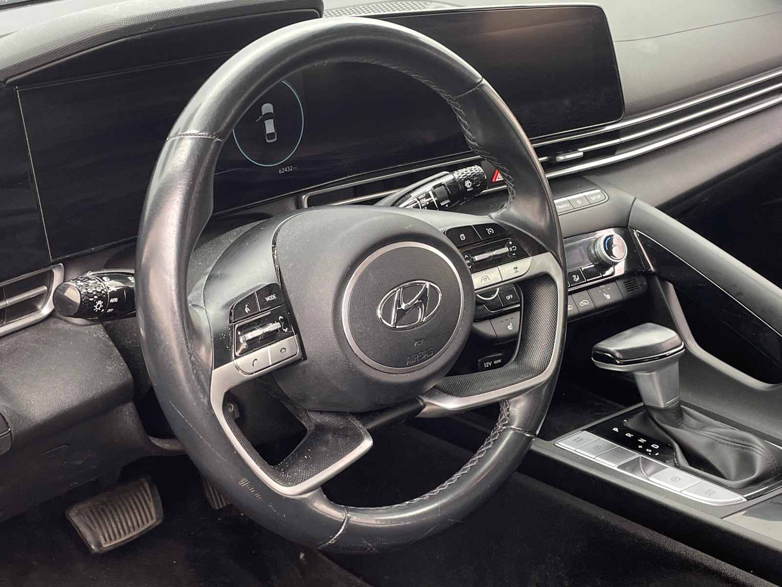 Thumbnail: 2023 Hyundai Elantra - 5