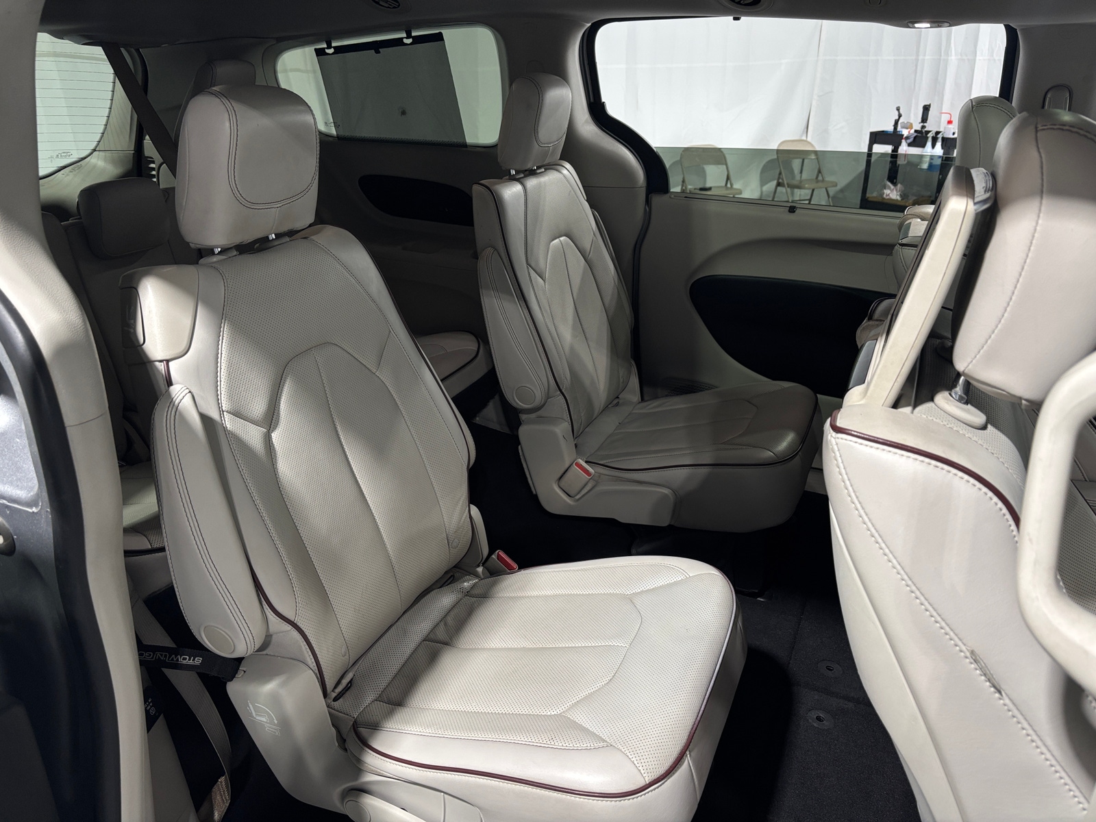Thumbnail: 2017 Chrysler Pacifica - 5