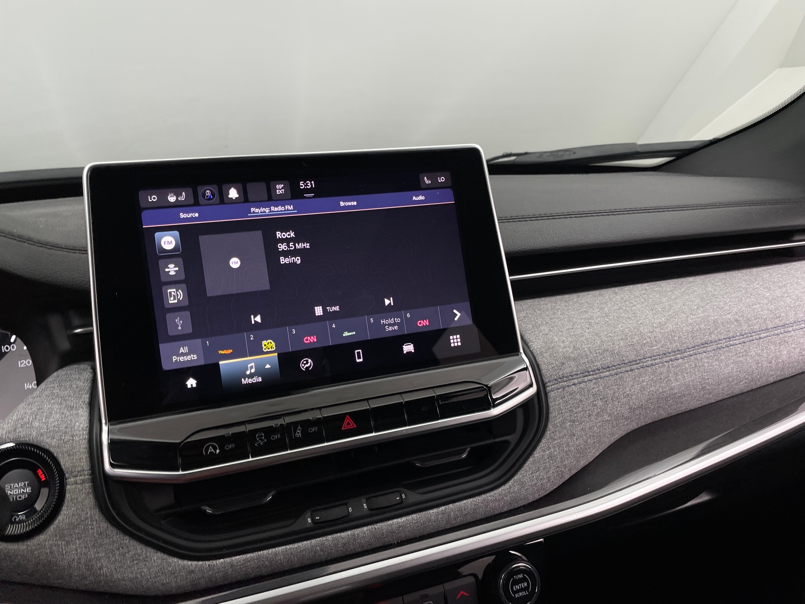 Thumbnail: 2023 Jeep Compass - 4