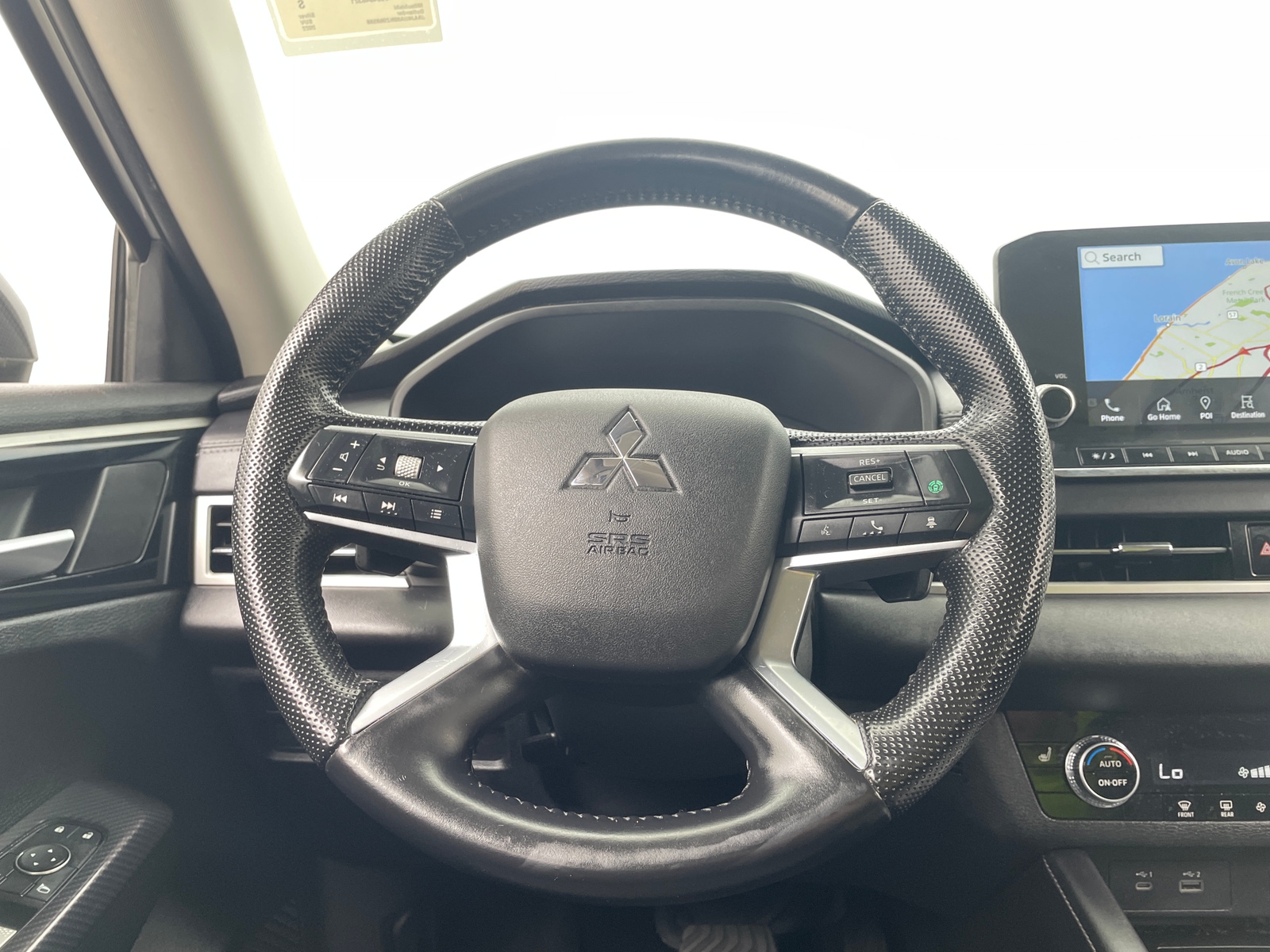 Thumbnail: 2022 Mitsubishi Outlander - 4