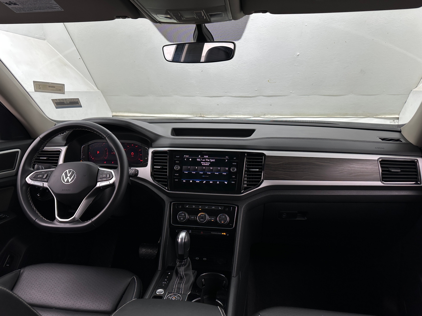 Thumbnail: 2023 Volkswagen Atlas - 2
