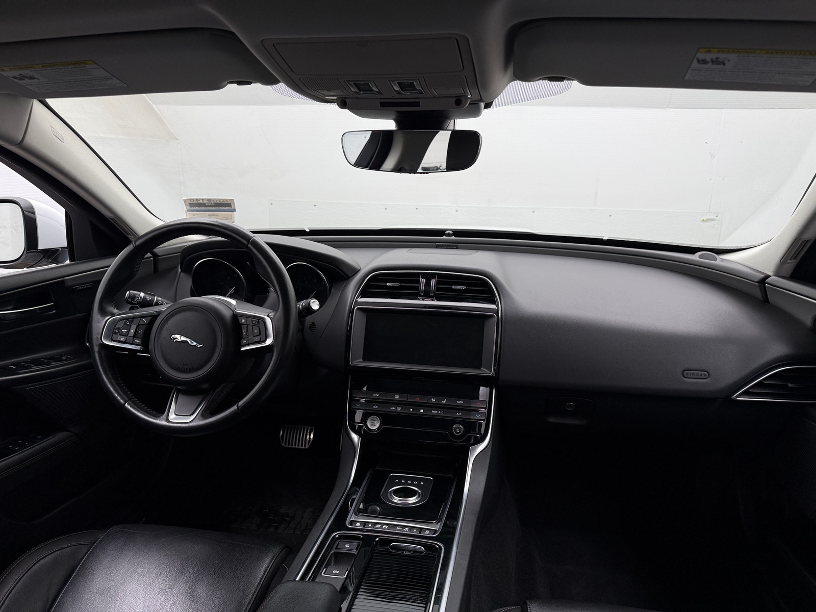 Thumbnail: 2019 Jaguar XE - 2