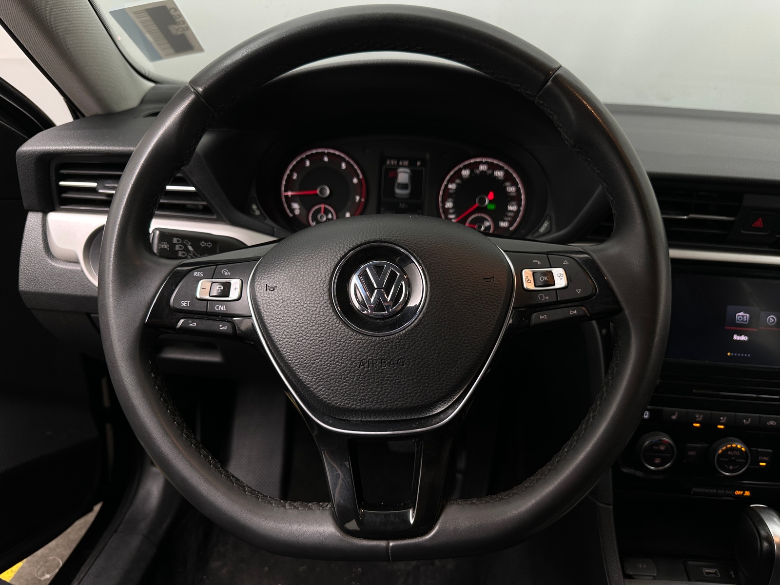 Thumbnail: 2021 Volkswagen Passat - 4