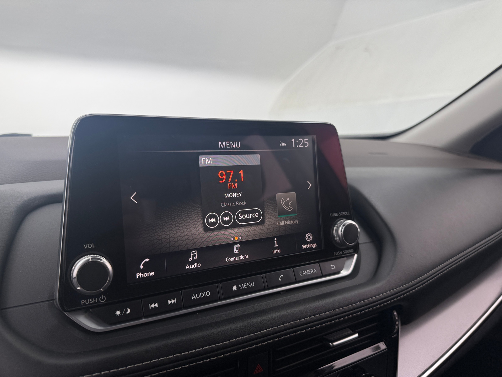 Thumbnail: 2021 Nissan Rogue - 4