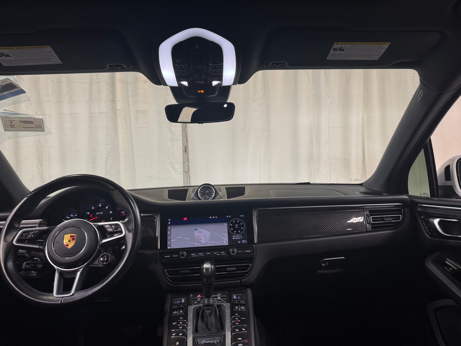 Thumbnail: 2021 Porsche Macan - 2