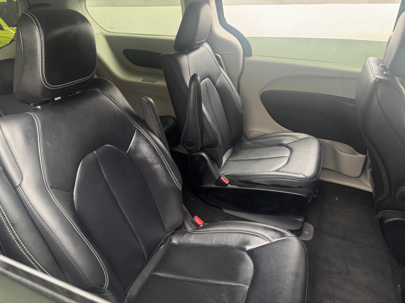 Thumbnail: 2024 Chrysler Pacifica - 5