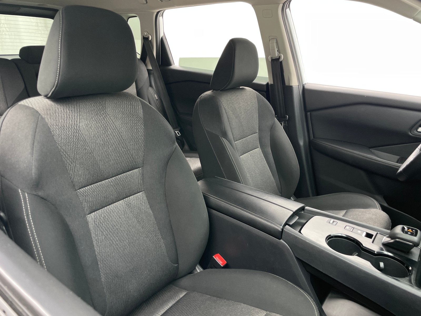 Thumbnail: 2025 Nissan Rogue - 2