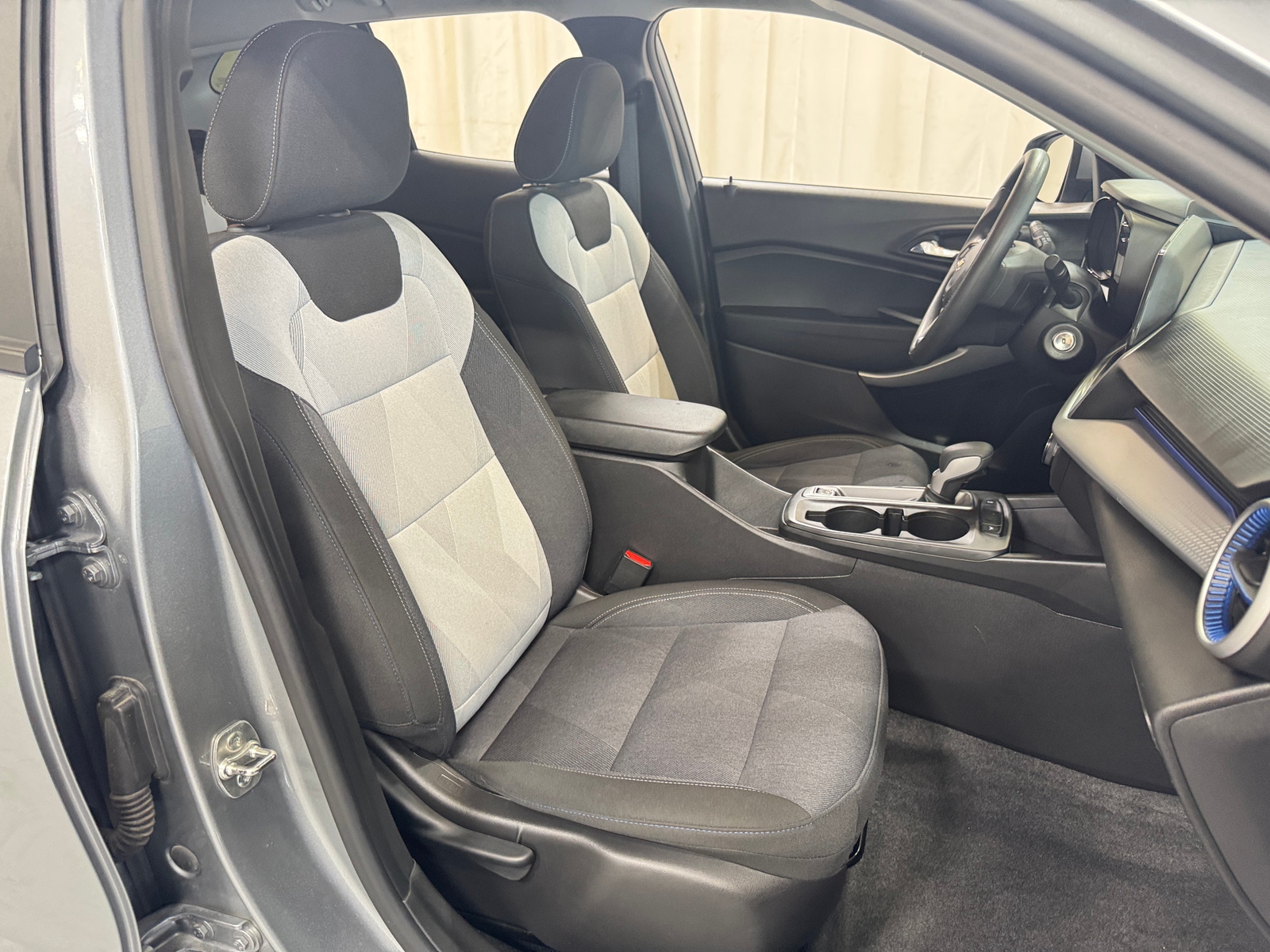 Thumbnail: 2025 Chevrolet Trax - 2