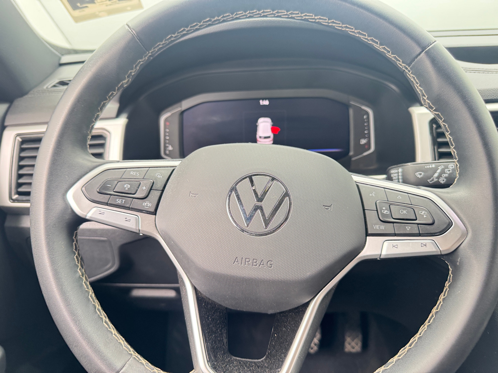 Thumbnail: 2023 Volkswagen Atlas - 4
