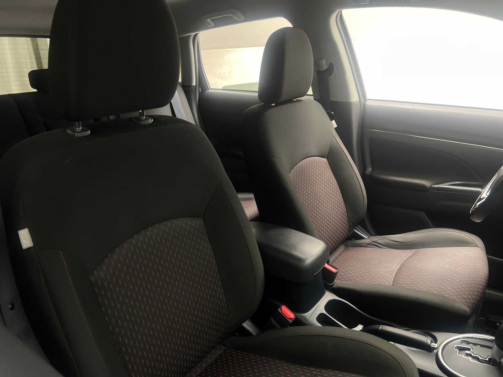 Thumbnail: 2017 Mitsubishi Outlander Sport - 2
