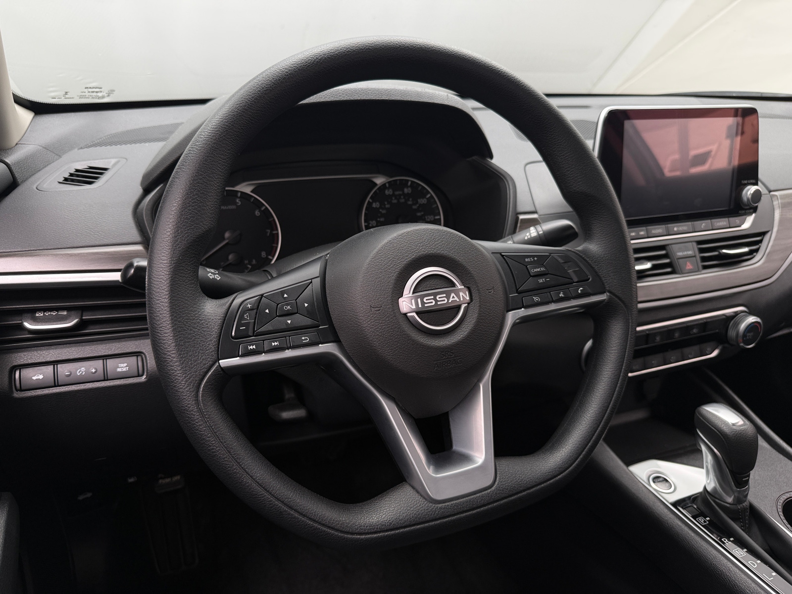 Thumbnail: 2025 Nissan Altima - 5