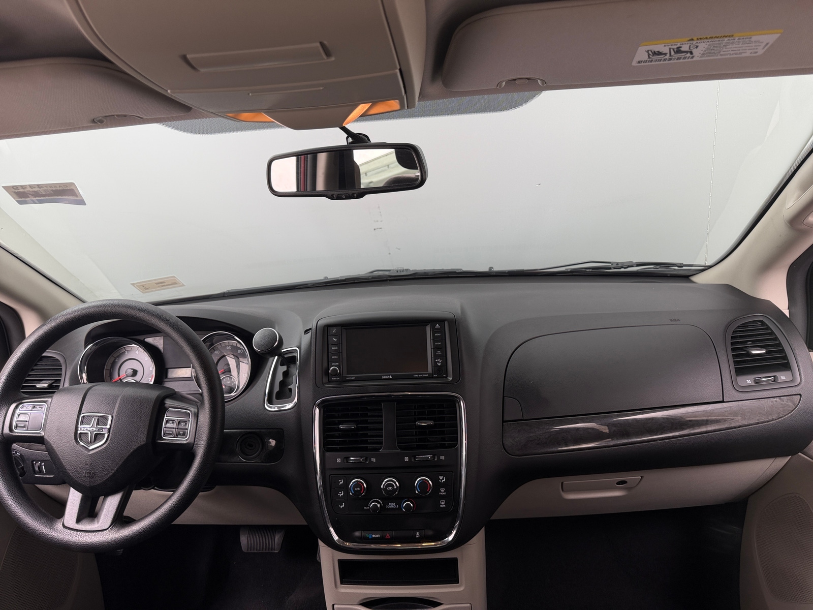 Thumbnail: 2018 Dodge Grand Caravan - 3