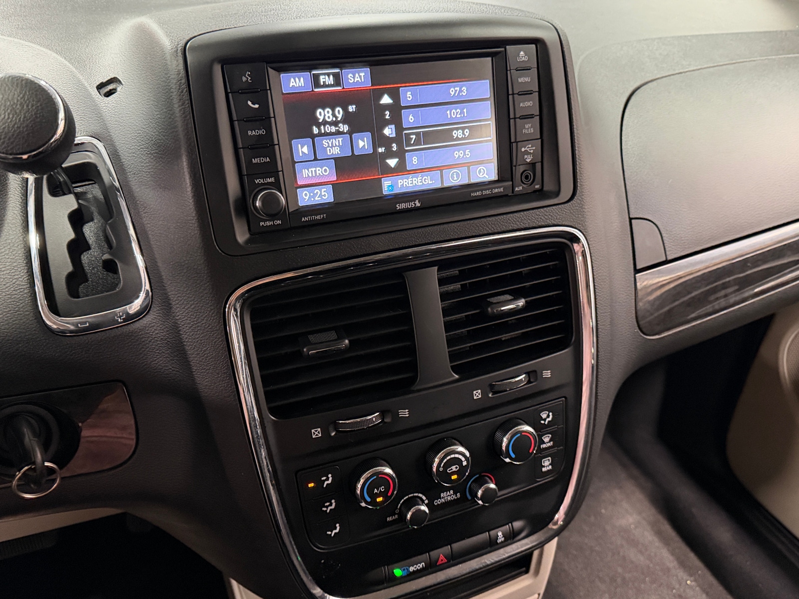 Thumbnail: 2018 Dodge Grand Caravan - 4