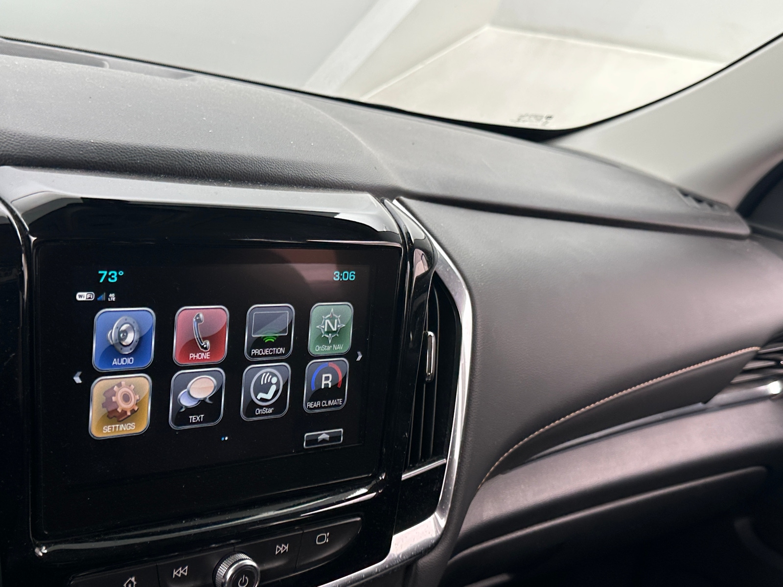 Thumbnail: 2019 Chevrolet Traverse - 4