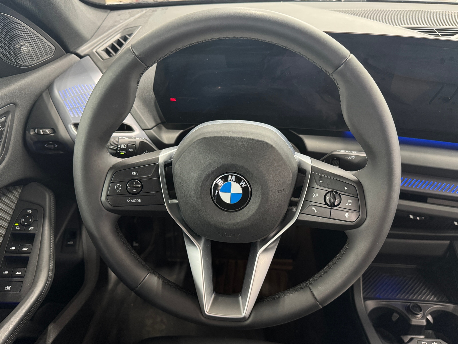 Thumbnail: 2025 BMW 2 Series - 4