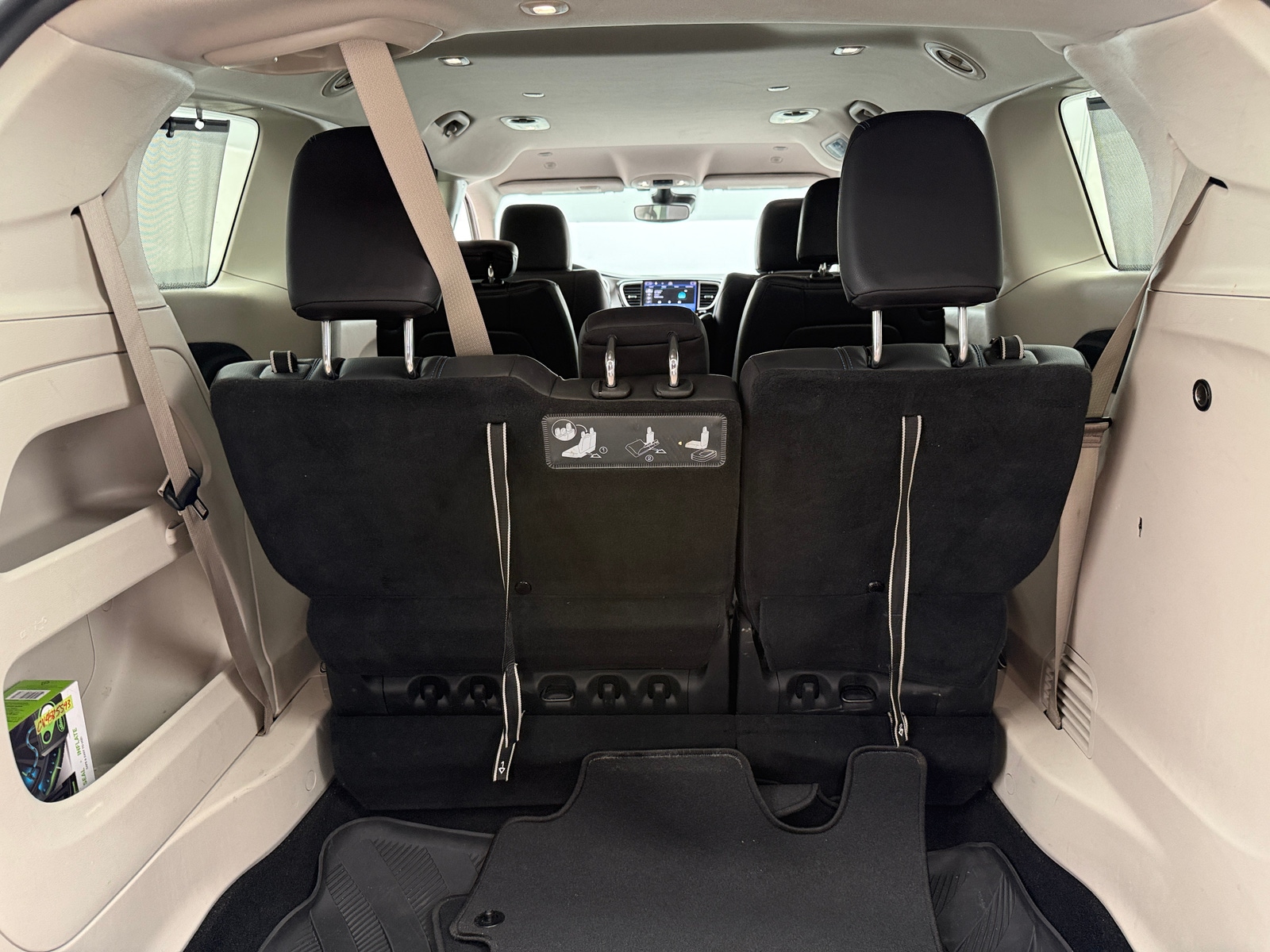 Thumbnail: 2021 Chrysler Pacifica - 6