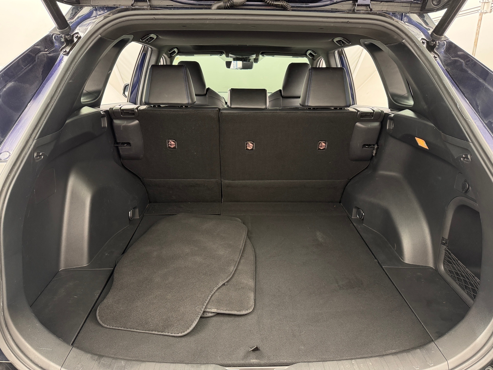 Thumbnail: 2020 Toyota RAV4 - 6