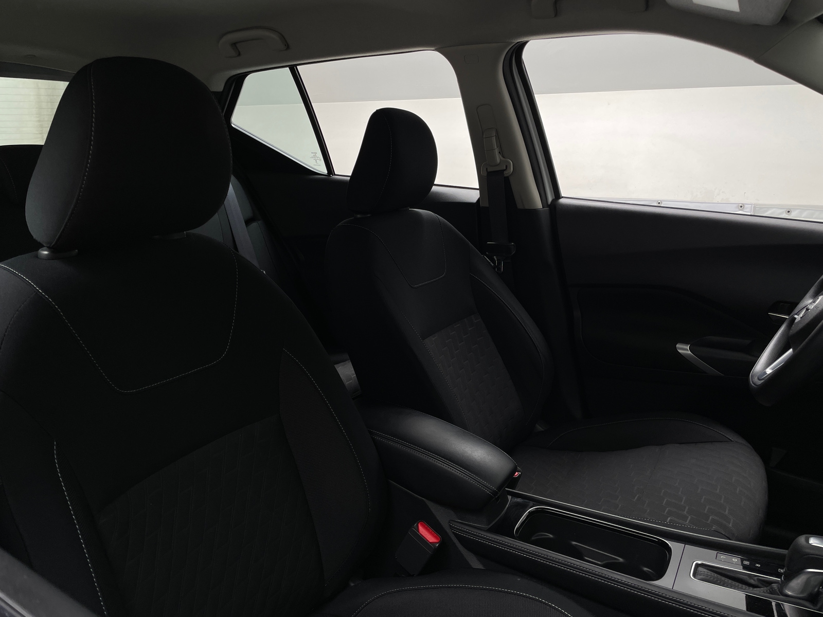 Thumbnail: 2023 Nissan Kicks - 2