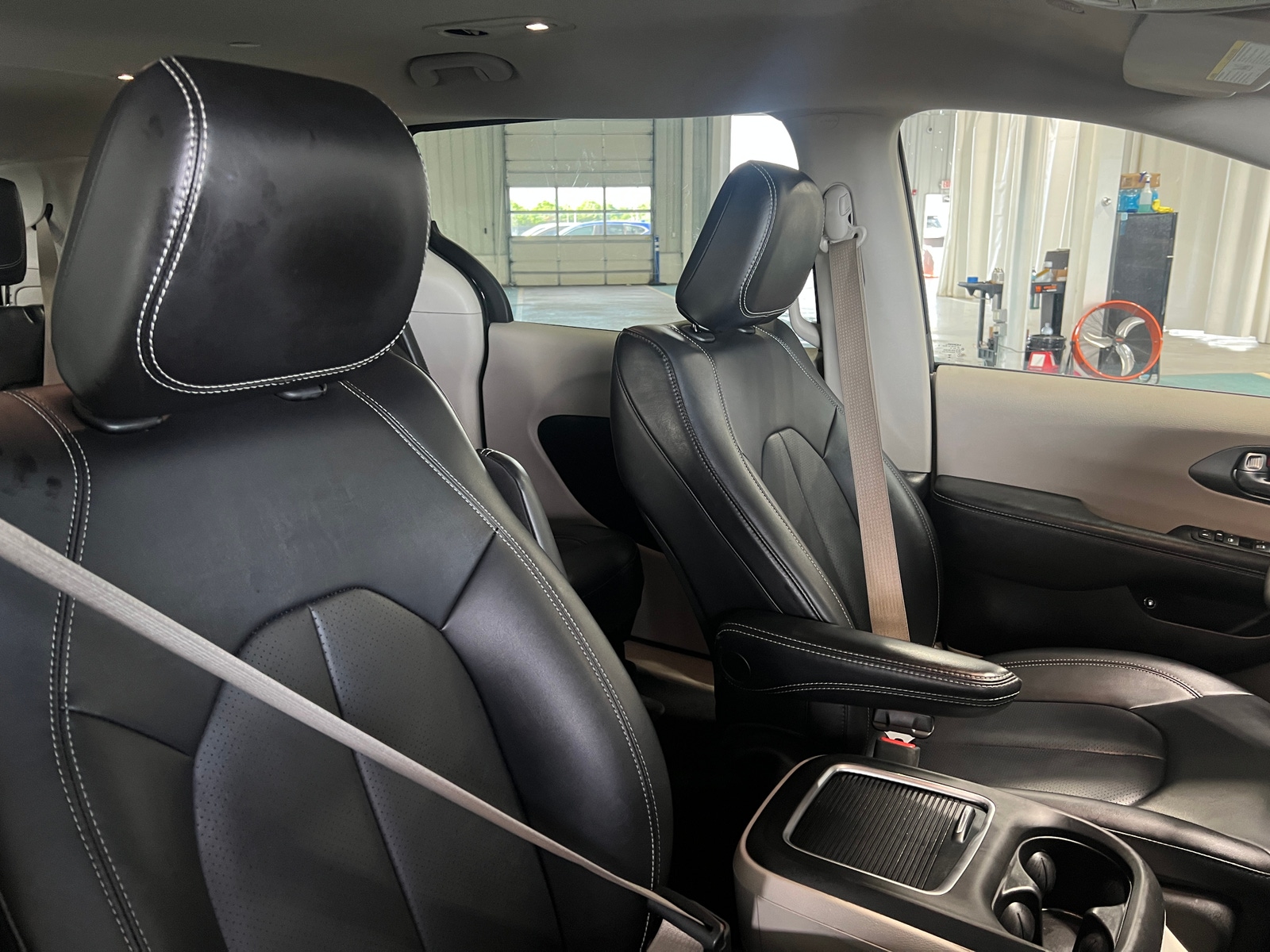 Thumbnail: 2024 Chrysler Pacifica - 2