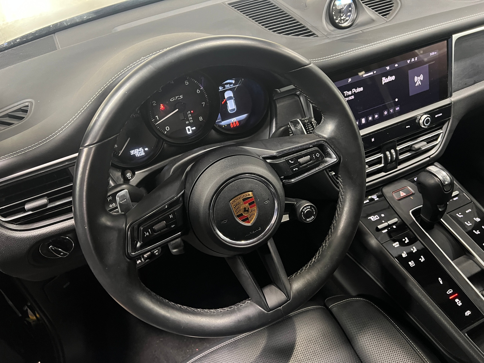 Thumbnail: 2023 Porsche Macan - 5