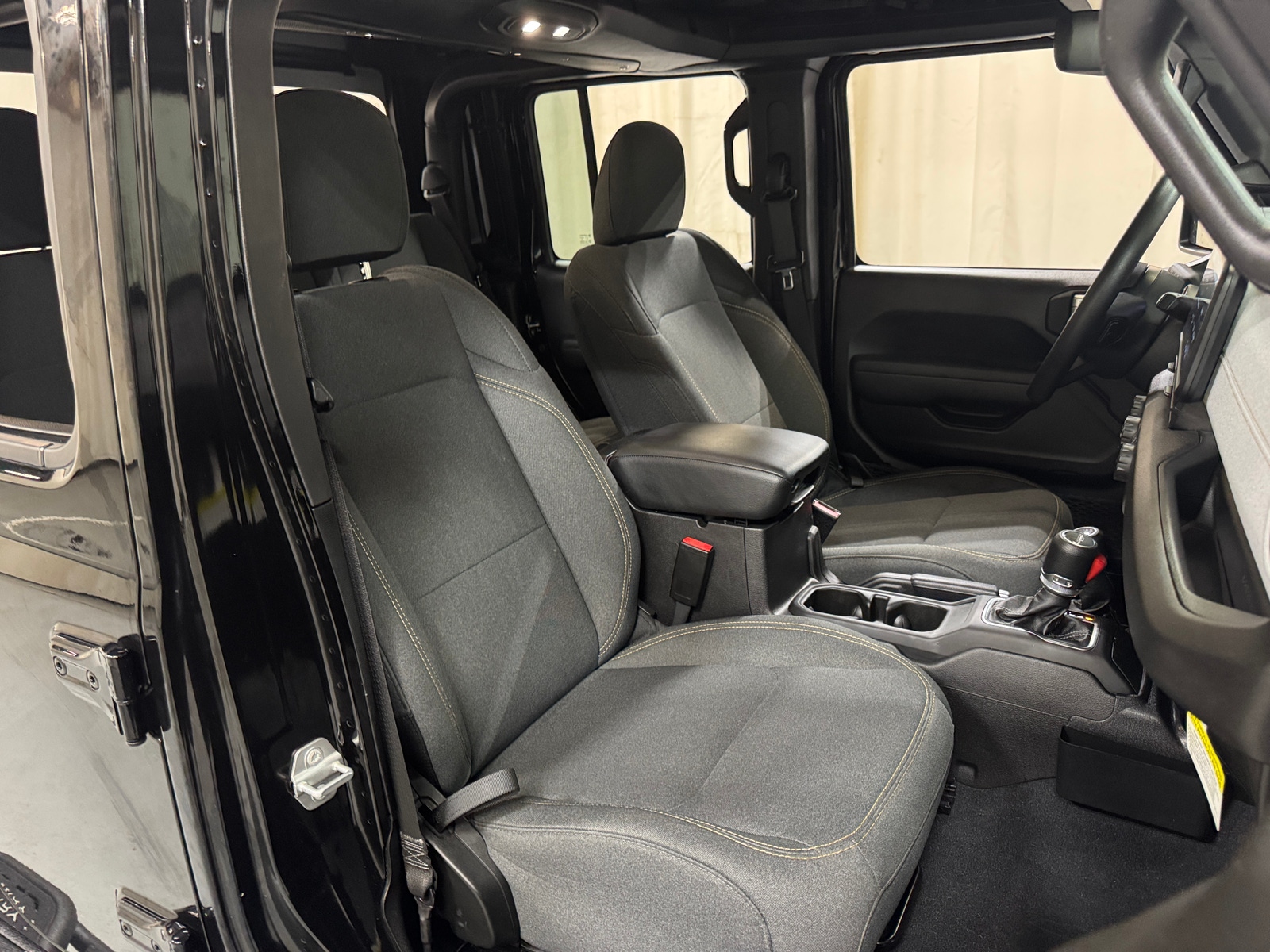 Thumbnail: 2025 Jeep Gladiator - 2