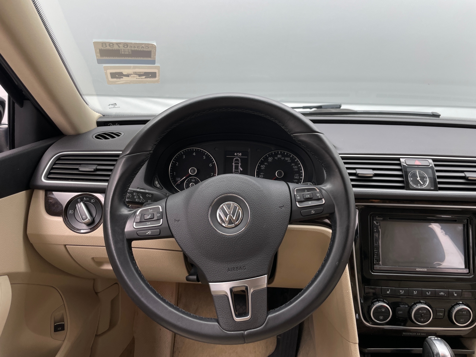 Thumbnail: 2014 Volkswagen Passat - 4