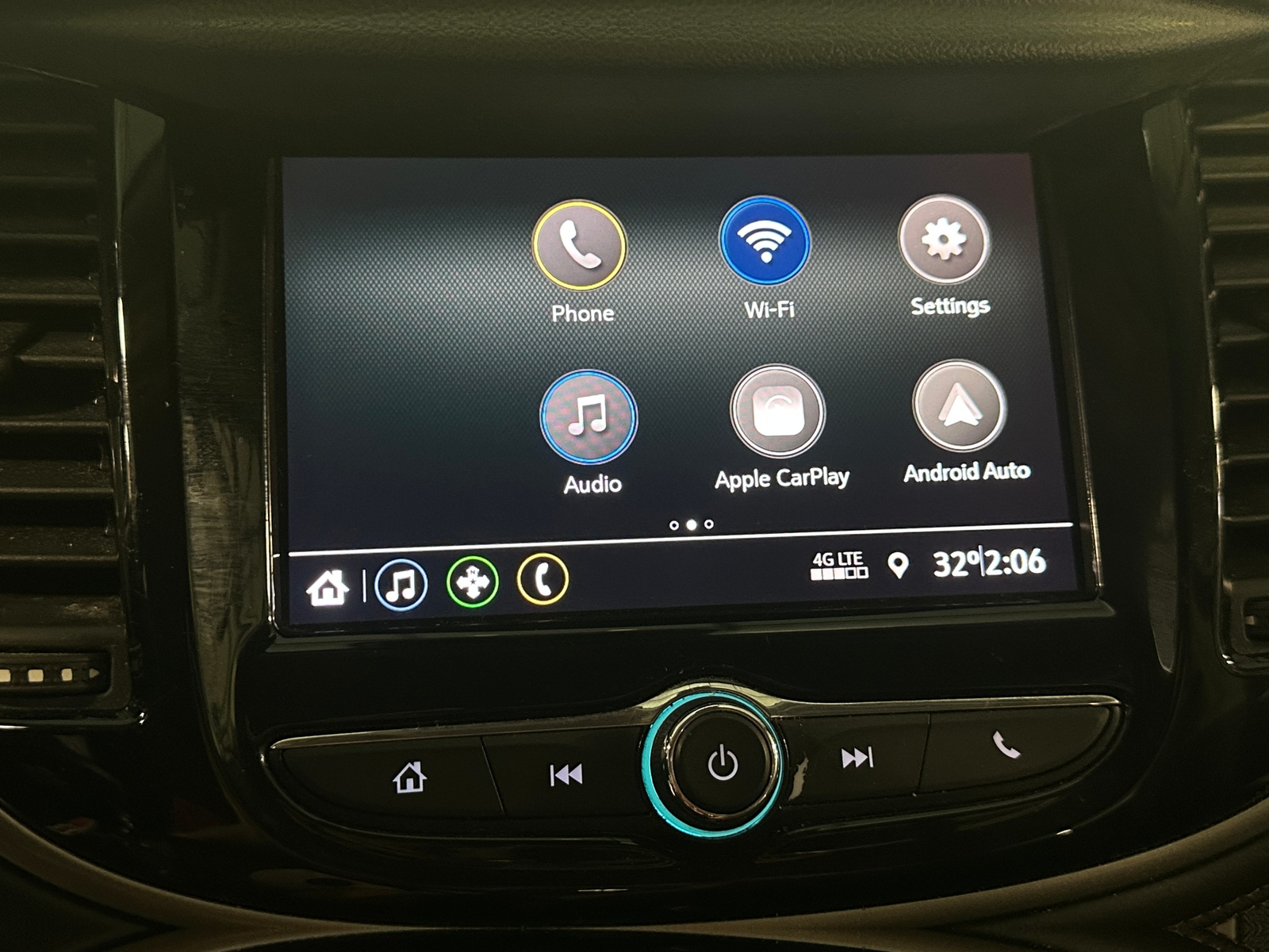 Thumbnail: 2020 Chevrolet Trax - 4