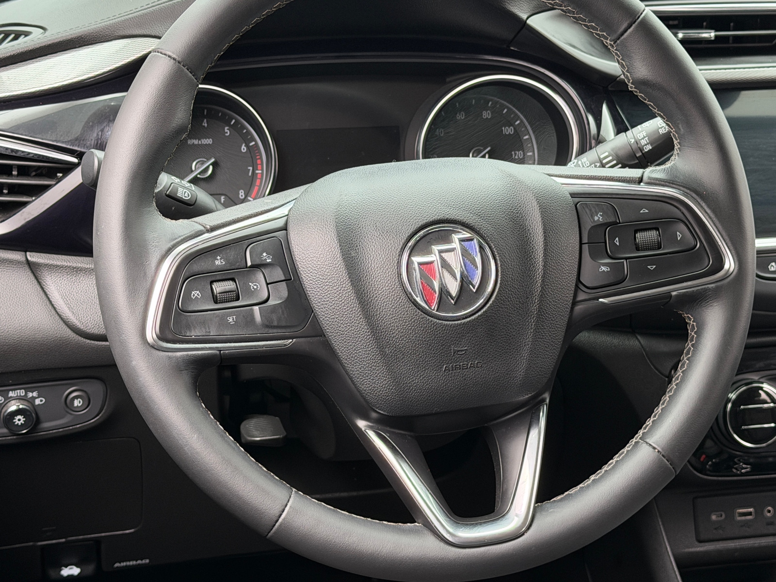 Thumbnail: 2022 Buick Encore GX - 5