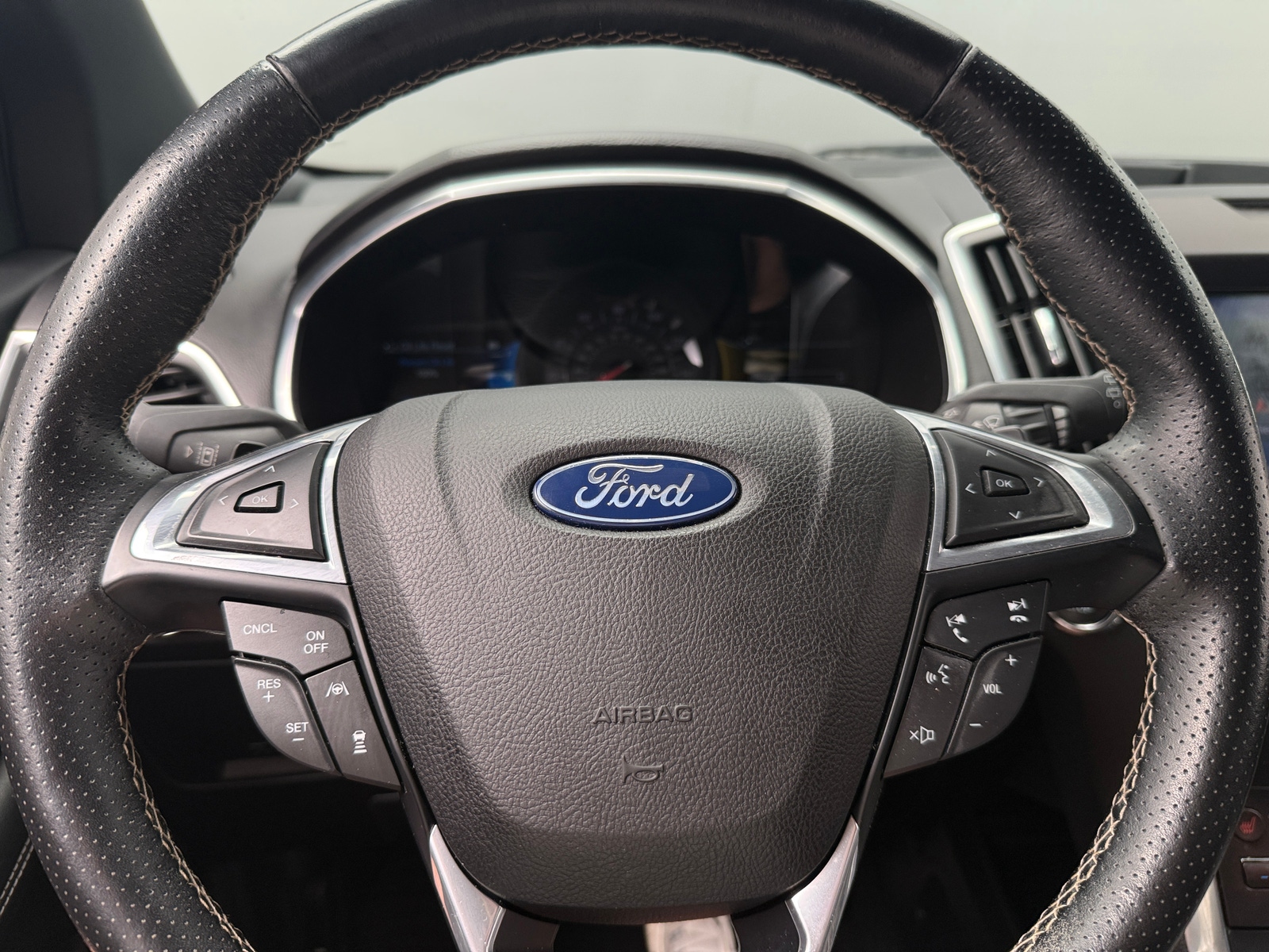 Thumbnail: 2020 Ford Edge - 4